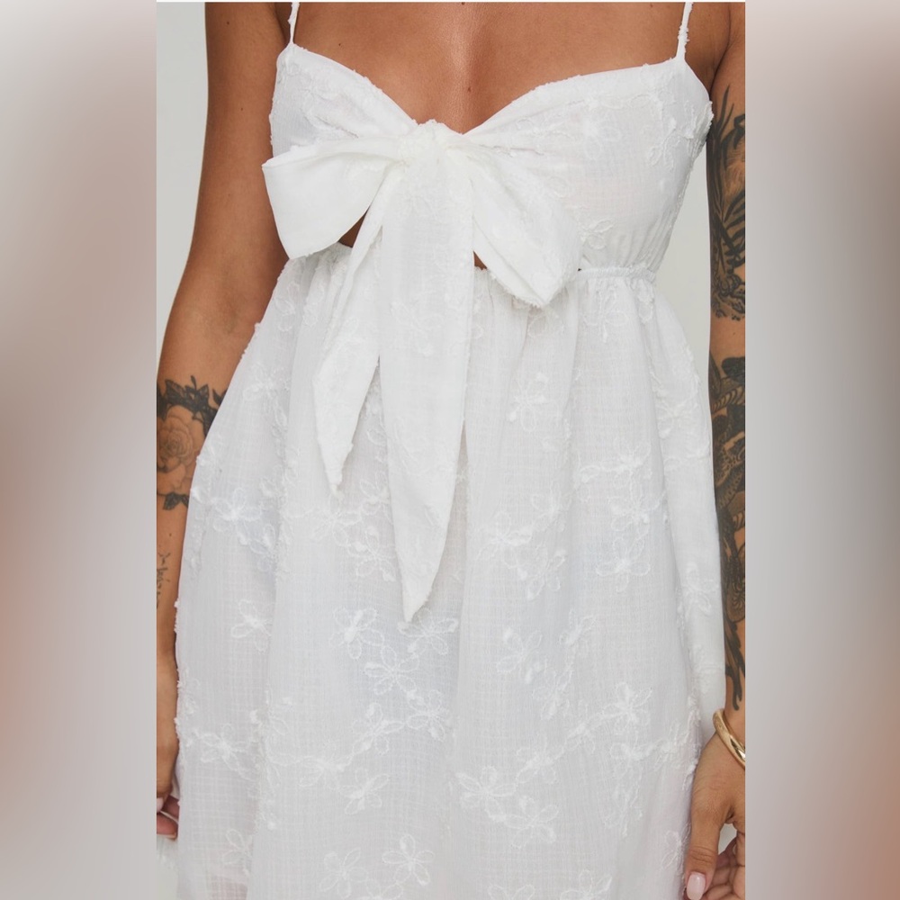 NWT Princess Polly Granno White Cutout Sleeveless Minidress in a Size 2